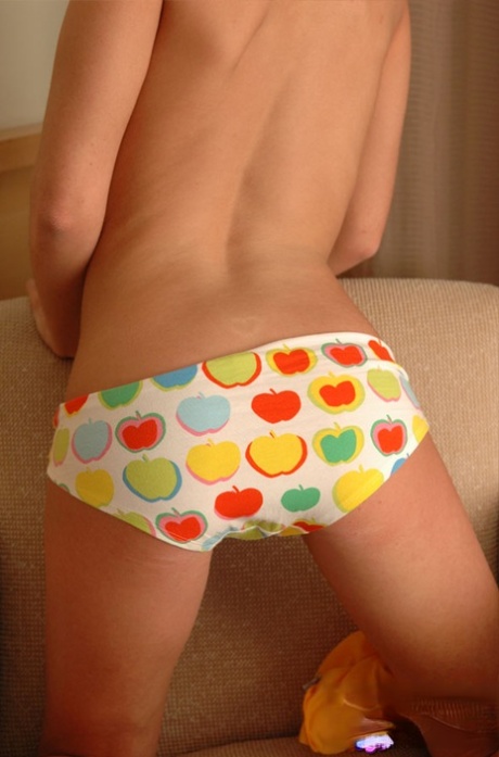 Cute redhead girl Diddylicious masturbating her young femininity in cotton panties