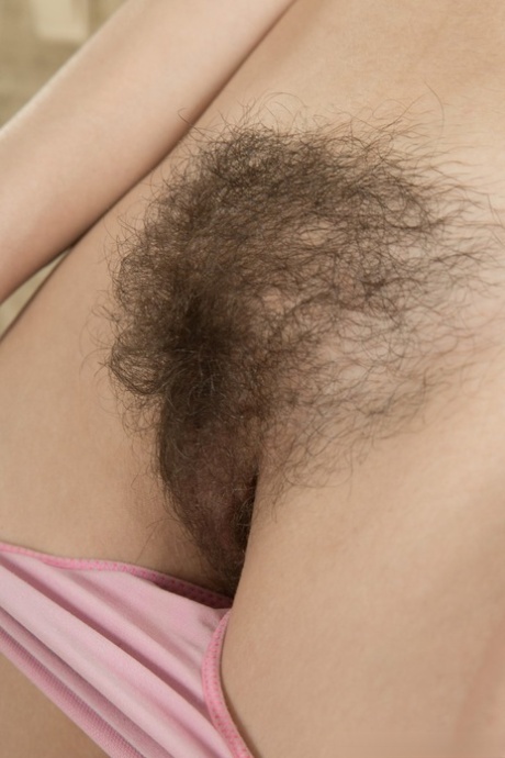 Fitness girl Veronika Mars reveals saggy large breasts & closeup hairy snatch