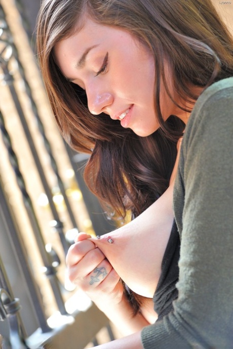 Glamour babe Lyanna stretches her nipples while changing to her yoga outfit