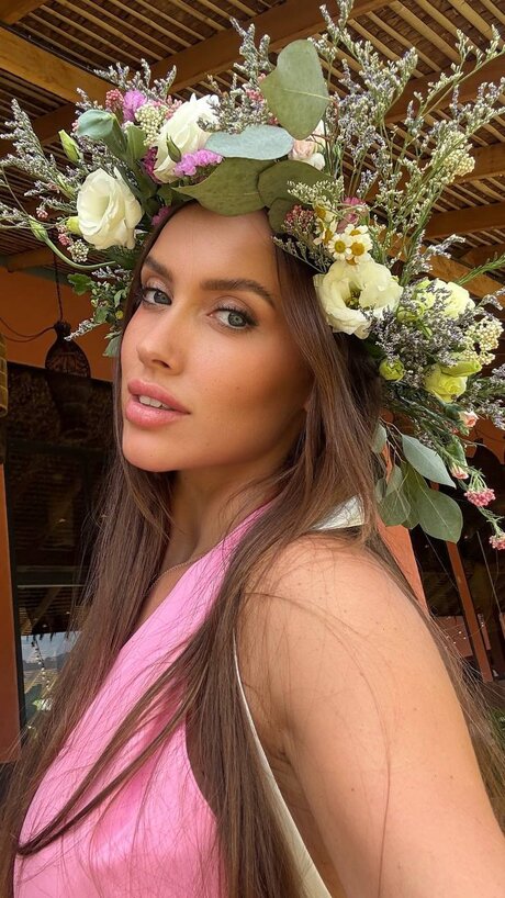 OnlyFans Luxury Girl ADULT featuring Luxury Girl ADULT Natural Pictures