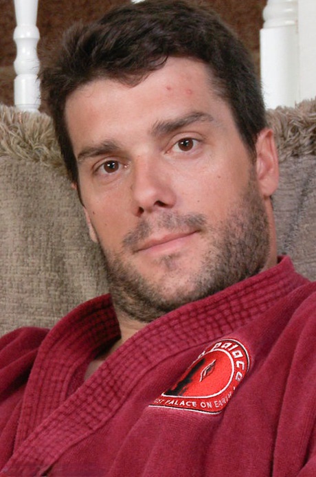 Kinky couple Isis Love & Ramon having intimacy with city girl Chanel Preston