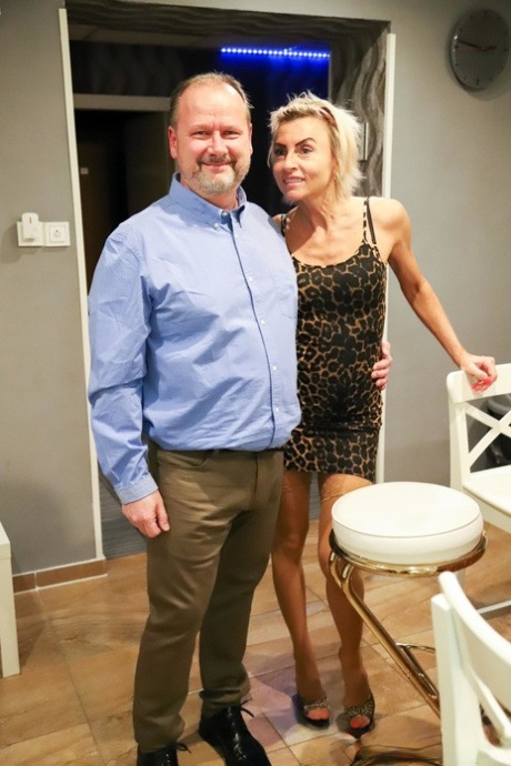 Mature slut Paula and her hubby passionate young babe Venera Maxima in a 3some