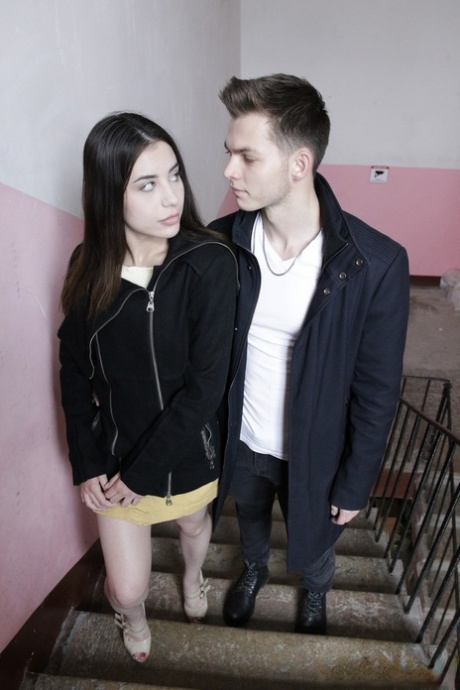 Cute girlfriend Regina Rich gets boned by her boyfriend on the dining table