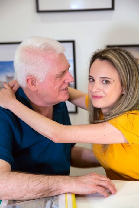 Horny young adult Brenda Dixon gives head and gets rammed by an old man