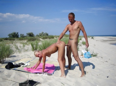 Homemade beach passionate of a alluring girlfriend and her horny boyfriend