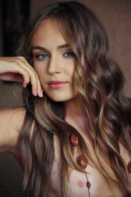 Bare foot artistic young adult Hilda A spreading wide open for clitoris close up