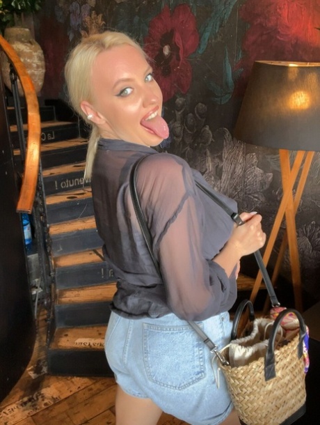 OnlyFans Sigal Blonde starring Sigal Blonde ADULT Pictures