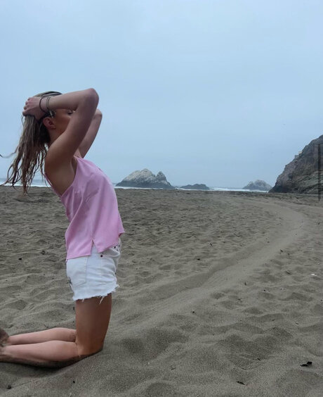 OnlyFans Hailey Sinclair starring Hailey Sinclair ADULT Adult content Pics