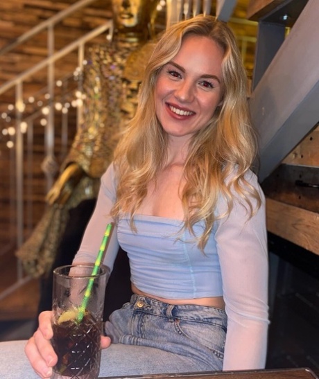 OnlyFans Hattie HJ 123 featuring Hattie HJ 123 Adult content Pictures