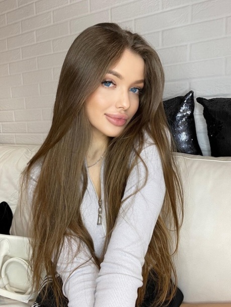 OnlyFans Lolly Kiss featuring Lolly Kiss Adult content Pics