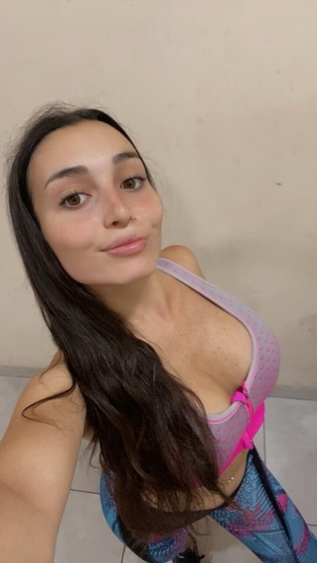 OnlyFans Maria Luna 18 performed by Maria Luna 18 ADULT Pics