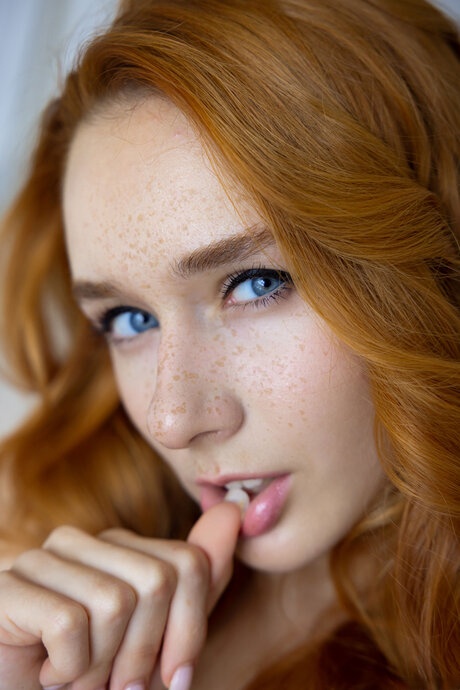 Met Art performed by Lila Rouge Natural Images