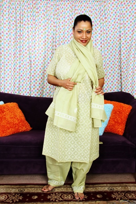 Older mature Indian Kira B modelling her alluring legs non artistic in sandals