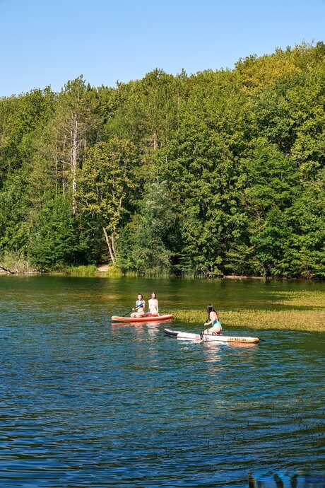 Club Sweethearts featuring Amelia Ost, Dakota Doll, Sumiko Smile Adult content Images