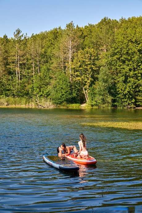 Club Sweethearts featuring Amelia Ost, Dakota Doll, Sumiko Smile Adult content Images