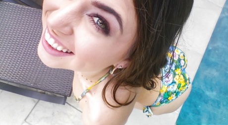 Petite chick Riley Reid taking nsfw selfies of shaved femininity outdoors