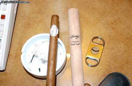 Sluts Jenaveve Jolie, Kelly Madison, and Ryan Madison want a cigar after club