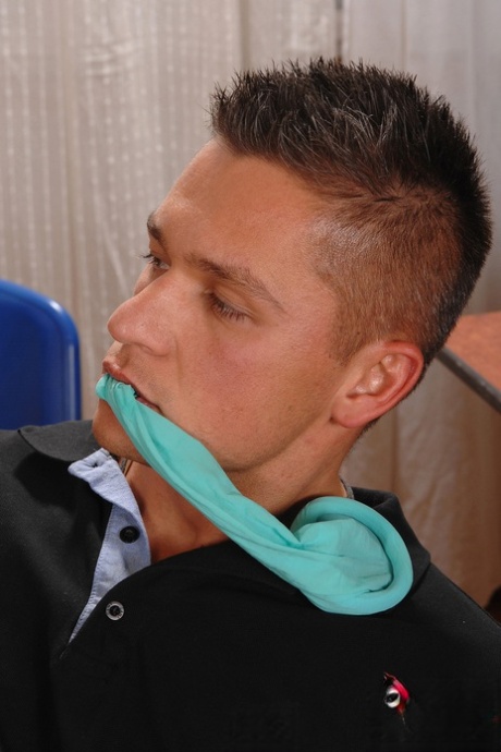 Hungarian hottie Kitty Cat gets her stockings stripped before giving a footjob