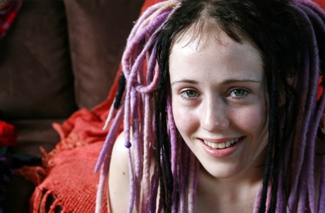 Cute dreadlock attired authentic Jade L posing in bra and underwear