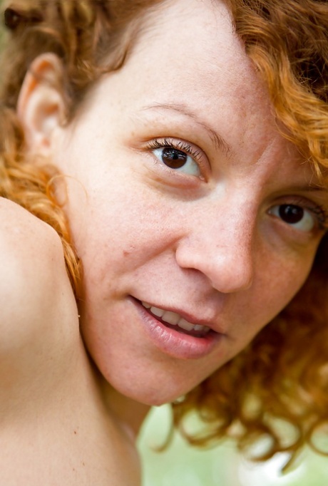 Fair faced authentic Roos shows off all natural looks in great outdoors