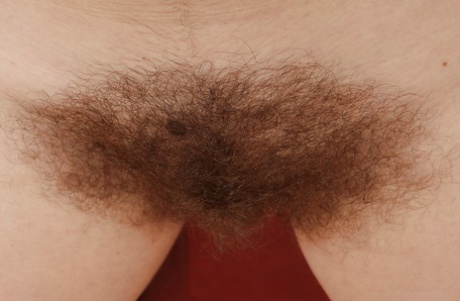 Fatty woman Erin Eden exposing her big breasts and hairy bush