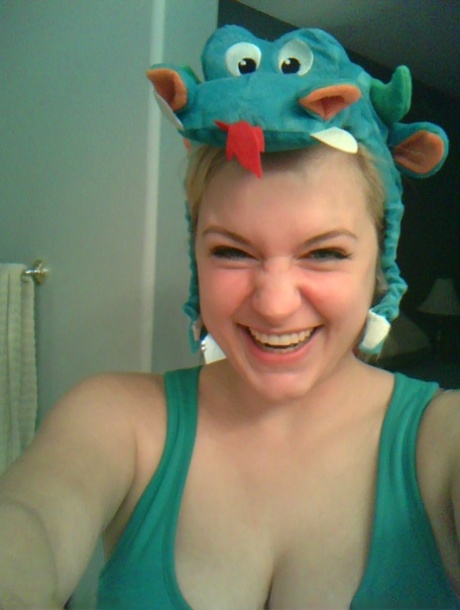 Blonde authentic Danielle Ftv dons numerous outfits for non artistic selfies