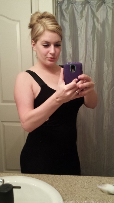 Authentic model Danielle Ftv takes non artistic selfies in a variety of outfits