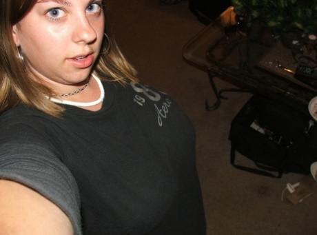 Chubby authentic shows her big breasts up close while taking artistic selfies