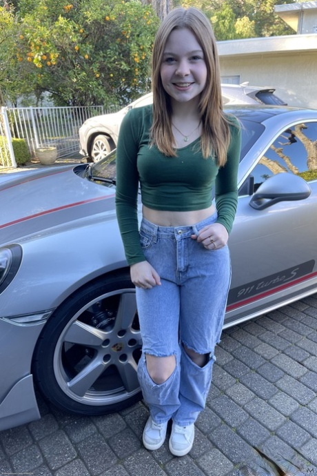 Little amateur girlfriend Adrianna Jade exposing her holes, big ass & tits